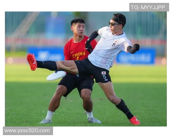 南京飞盘队与成都飞盘队赛后复盘分析双方状态及表现对比